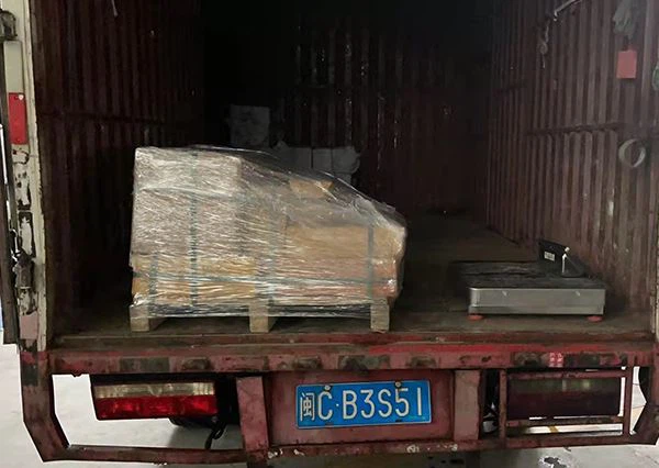 goods delivery photo