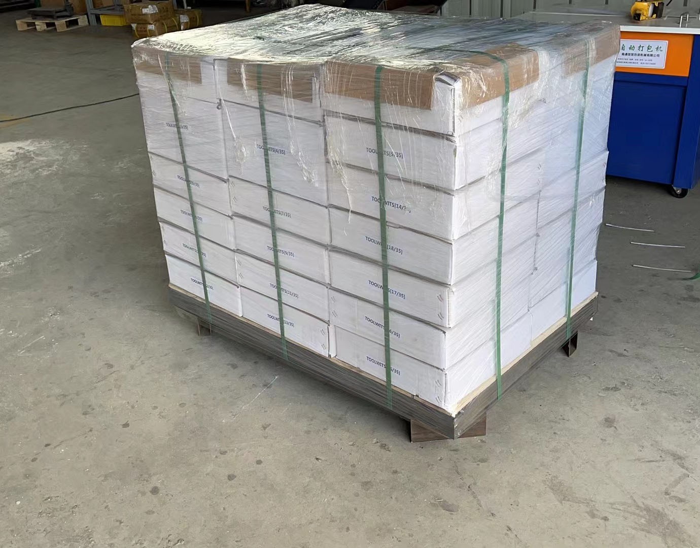 Wire Saw Cutting Granite Packed for Delivery Wire Saw Cutting Granite Packed for Delivery